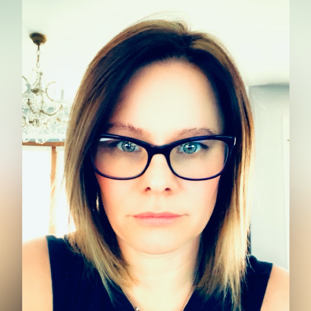 Meet your Posher, Leigh